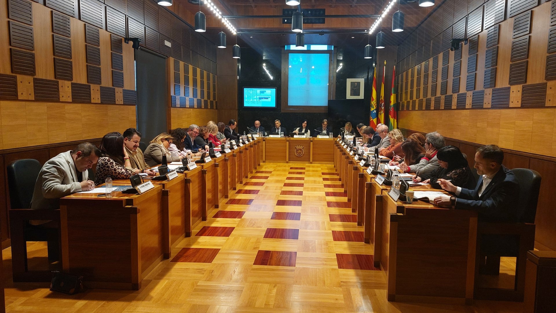 PP y Vox sacan adelante el presupuesto de Huesca para 2024 PP y Vox sacan adelante el presupuesto de Huesca para 2024