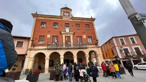 El Ayuntamiento de Herrera pide que se "suspenda cautelarmente" el desalojo del cuartel de la Guardia Civil .