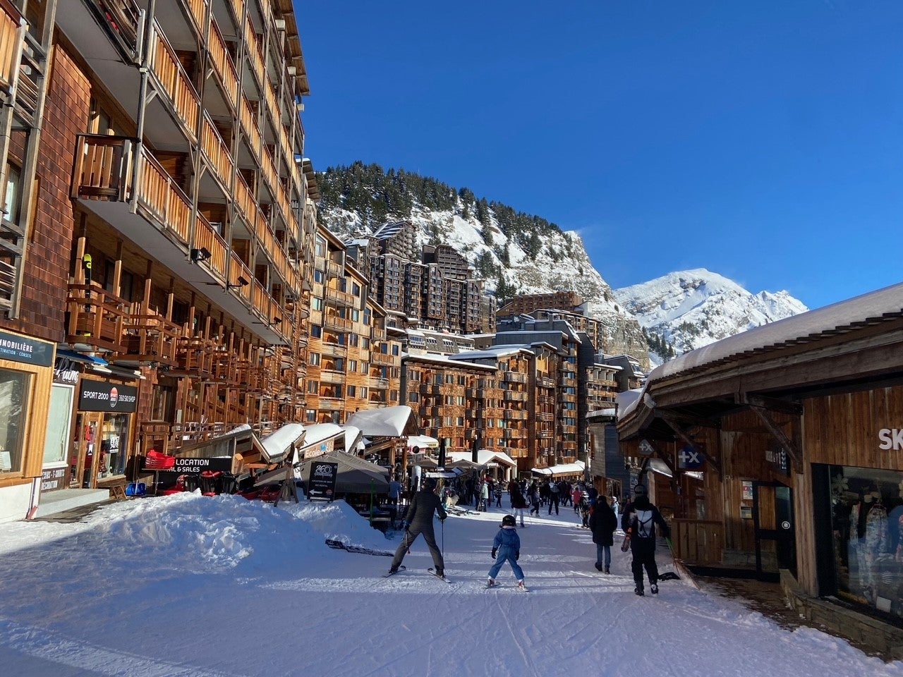 Avoriaz, un pueblo 100% esquiable en el corazón de los Alpes franceses Avoriaz, un pueblo 100% esquiable en el corazón de los Alpes franceses