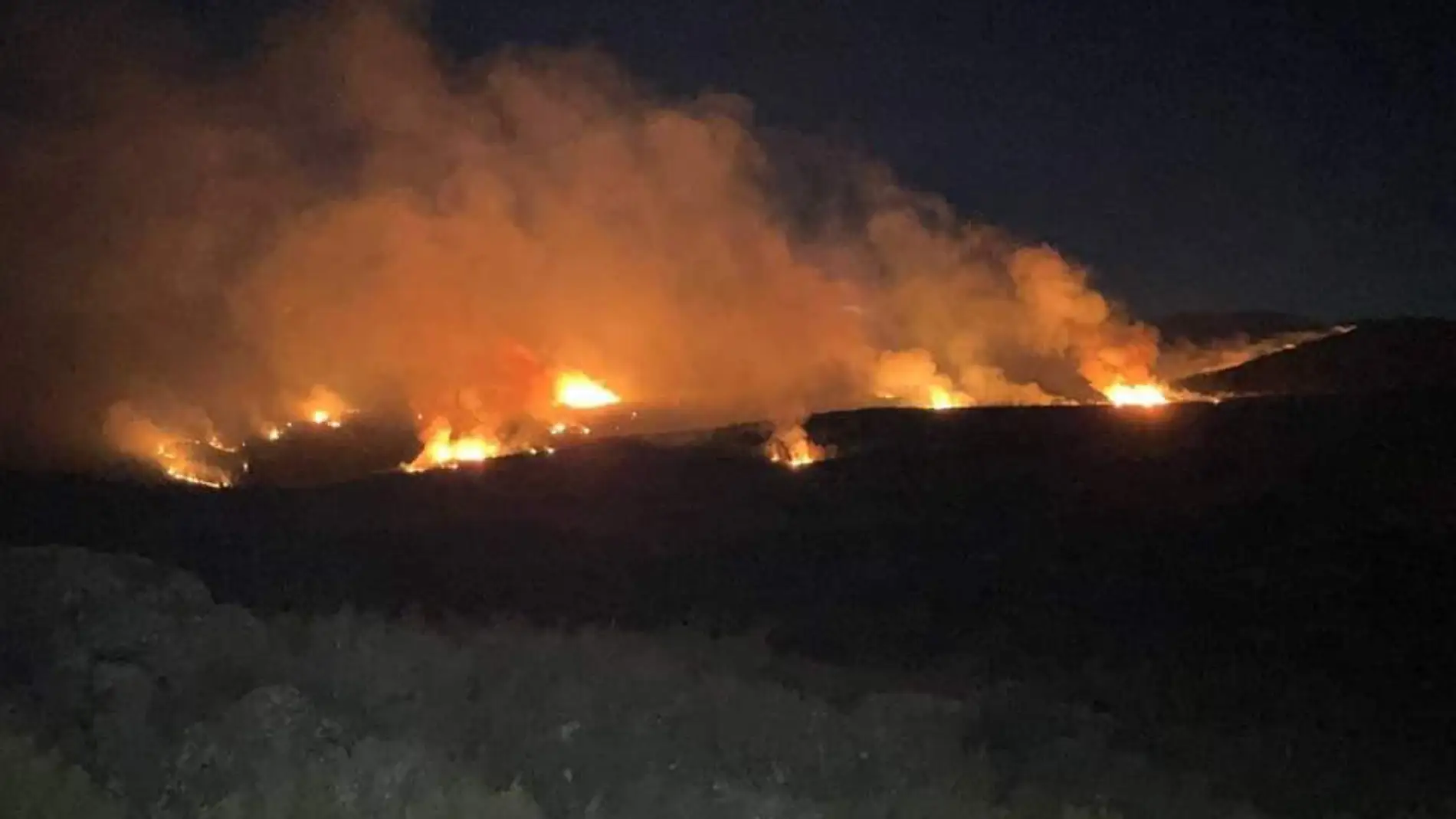 Un incendio forestal en Piornal quemaba 20 hectáreas de robledal y matorral