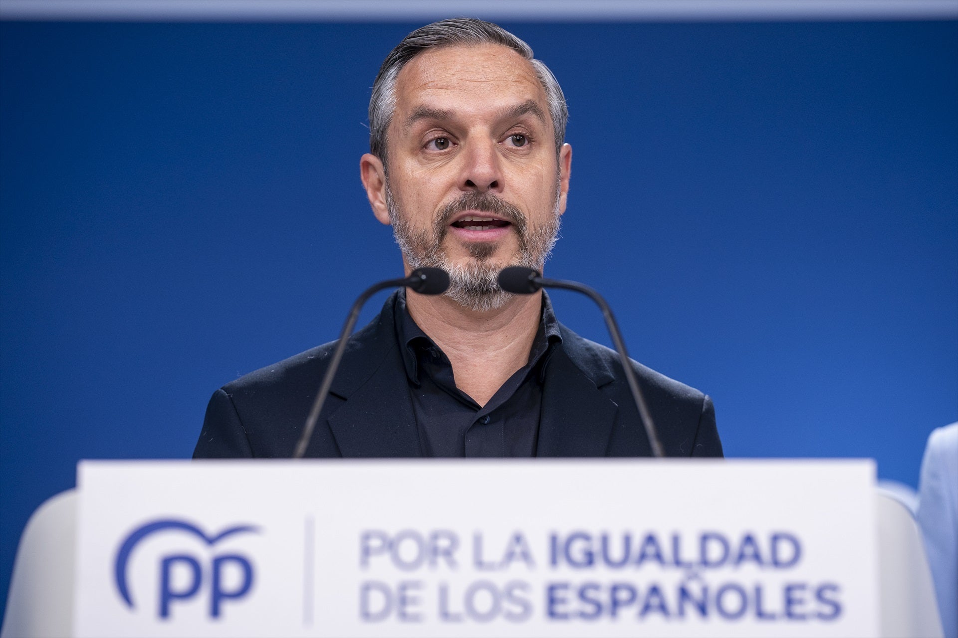 El PP acusa al Gobierno de ser una "trituradora" que no respeta las instituciones ni a los jueces El PP acusa al Gobierno de ser una "trituradora" que no respeta las instituciones ni a los jueces