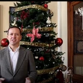 Carlos Velázquez desea a todos los toledanos una Navidad inolvidable y que el próximo año llegue lleno de nuevas oportunidades para Toledo Carlos Velázquez desea a todos los toledanos una Navidad inolvidable y que el próximo año llegue lleno de nuevas oportunidades para Toledo
