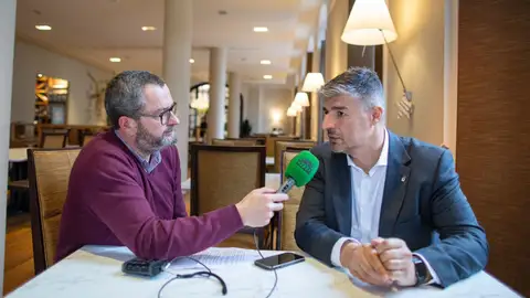 26-12 FOTO ENTREVISTA CÉSAR MARTÍN, DIRECTOR FUNDACION REAL OVIEDO 26-12 FOTO ENTREVISTA CÉSAR MARTÍN, DIRECTOR FUNDACION REAL OVIEDO