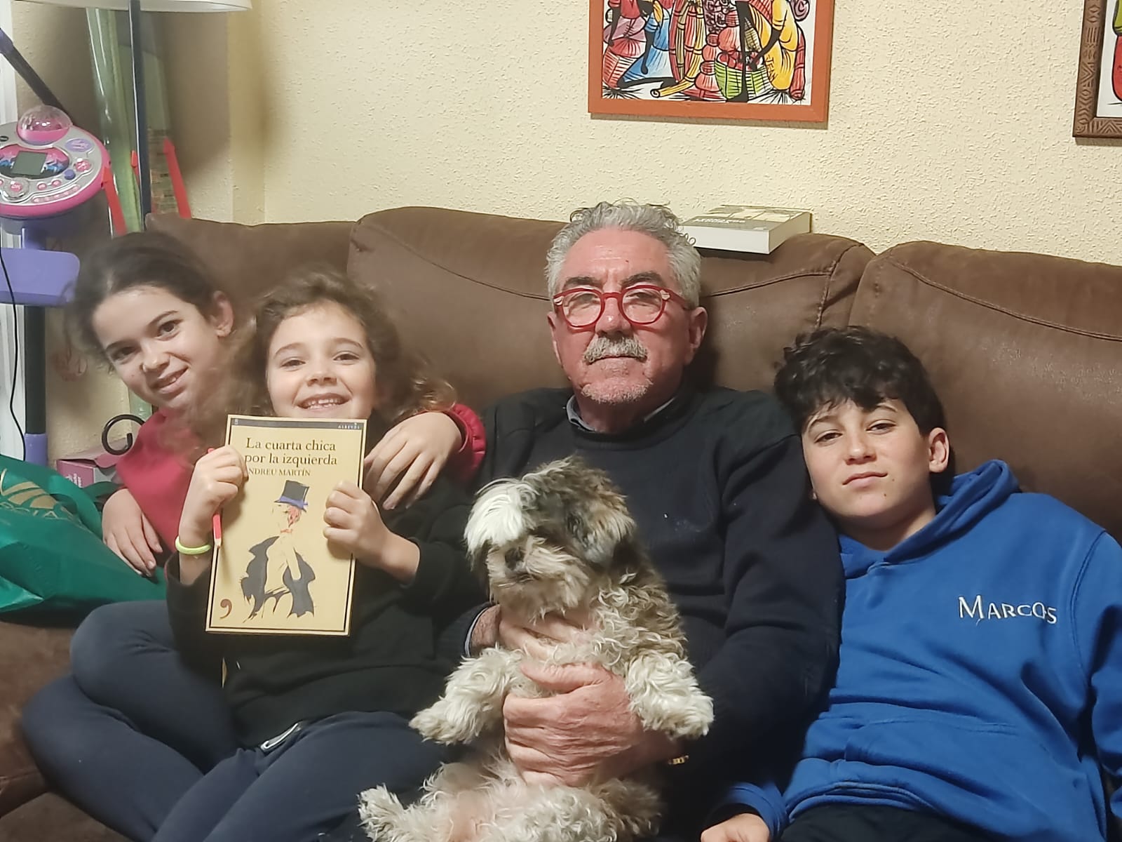 Manuel Avilés hace hoy un recorrido turístico y literario por los lugares que está visitando esta Navidad Manuel Avilés hace hoy un recorrido turístico y literario por los lugares que está visitando esta Navidad