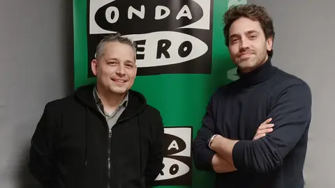 El músico y compositor Álvaro Carbonell y el director de orquesta Pablo Barajas estrenan "Ya la tierra es cielo" en la parroquia de Santa María de Alcalá de Henares Álvaro Carbonell y Pablo Barajas en Onda Cero Alcalá