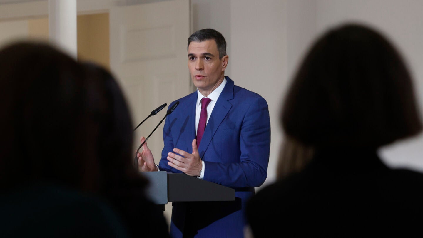 El presidente del gobierno, Pedro S&aacute;nchez, durante su comparecencia en el palacio de La Moncloa/ EFE/ Juan Carlos Hidalgo