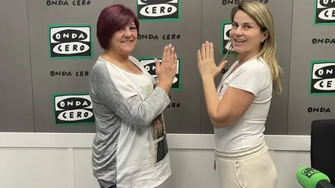 Juani y Ainoa nos cuentan su experiencia con el Yoga. Juani y Ainoa nos cuentan su experiencia con el Yoga.
