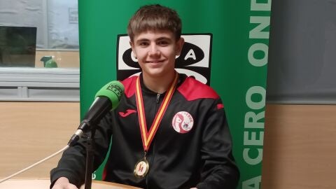 Aar&oacute;n Antequera, taekwondista alcala&iacute;no, en M&aacute;s de uno Alcal&aacute;