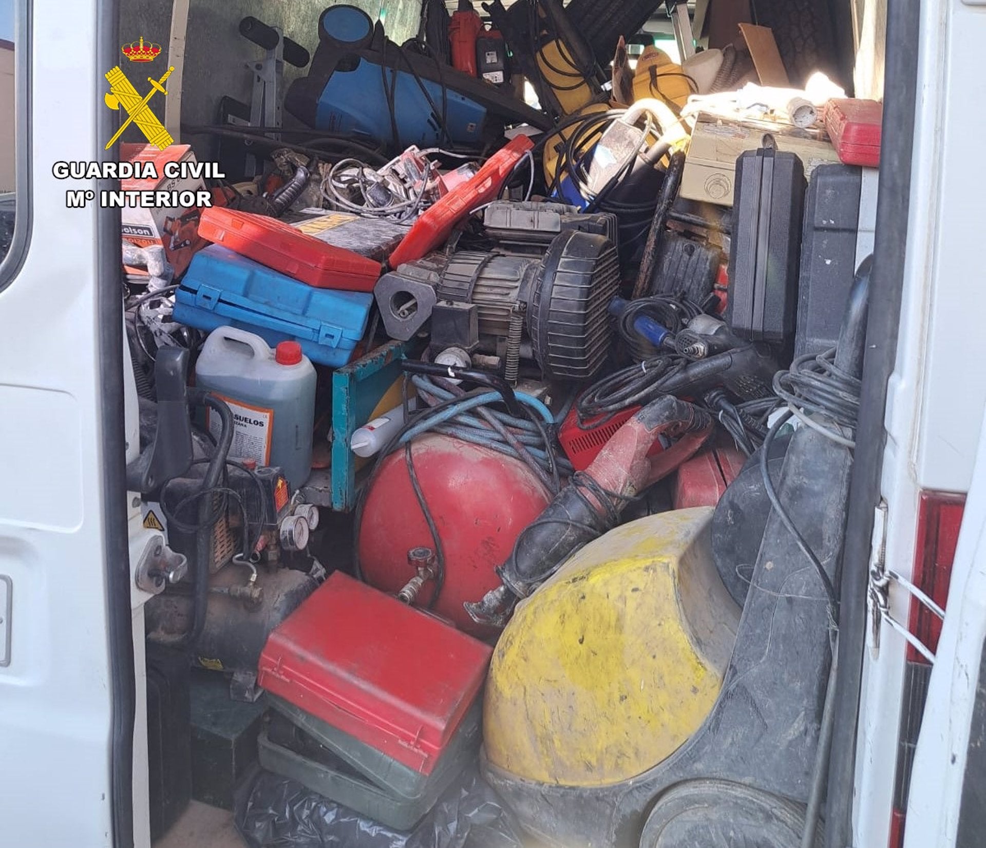 Desarticulado en Salamanca un grupo especializado en robos en locales y naves que operaba también en la provincia de Cáceres Desarticulado en Salamanca un grupo especializado en robos en locales y naves que operaba también en la provincia de Cáceres