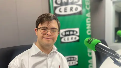 Víctor Manuel Fernández Latorre Víctor Manuel Fernández Latorre