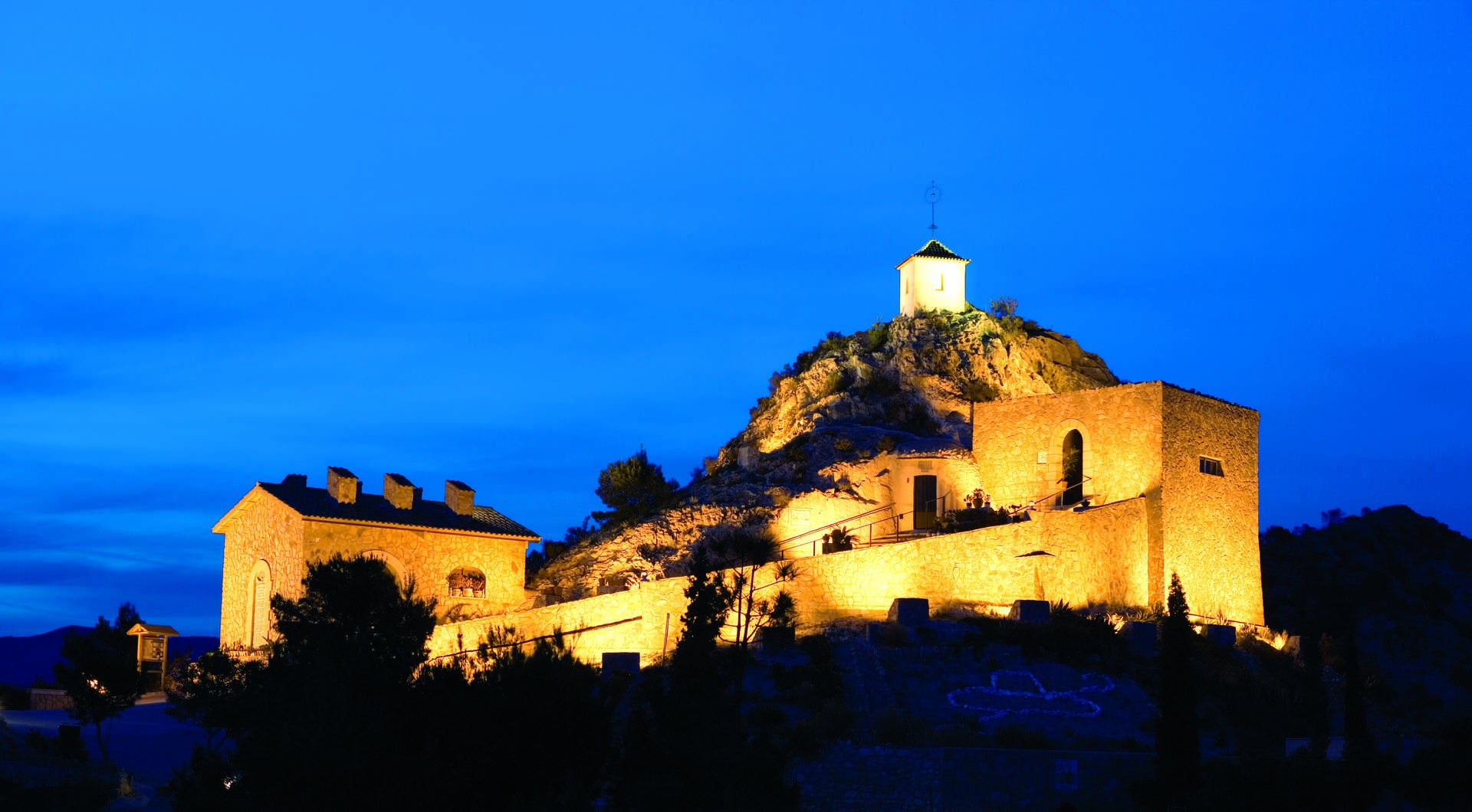 Monforte del Cid: todos volcados con la Cabalgata de Reyes Monforte del Cid: todos volcados con la Cabalgata de Reyes