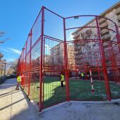 El Ayuntamiento de Elda renueva la pista deportiva de la Avenida de Ronda