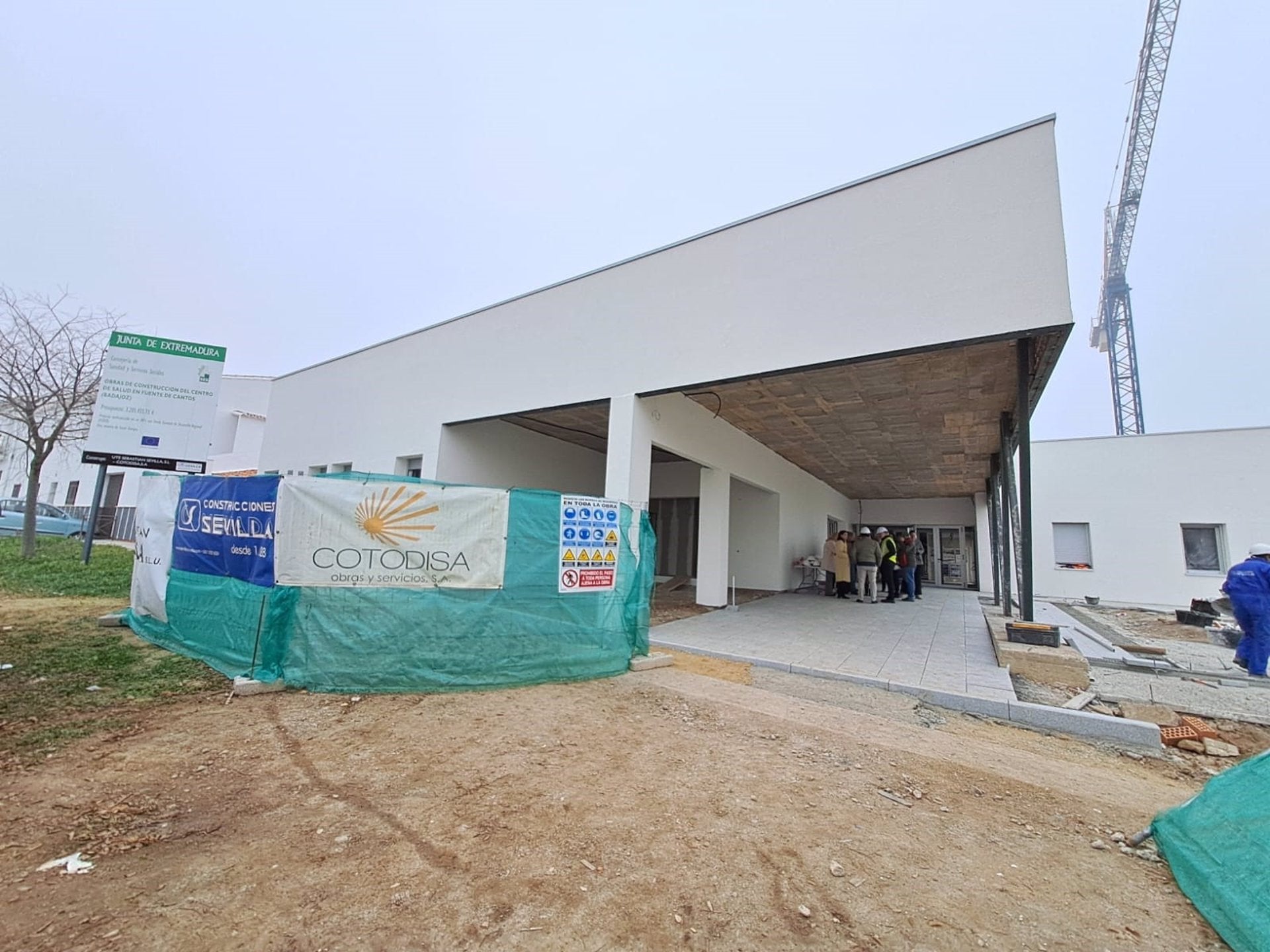 El nuevo Centro de Salud de Fuente de Cantos contará con más de 1.800 metros de superficie y una inversión de 3,3 millones El nuevo Centro de Salud de Fuente de Cantos contará con más de 1.800 metros de superficie y una inversión de 3,3 millones