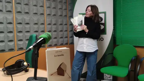 Las lecturas en la maleta con Mercedes Corbillón Un alto en el camino