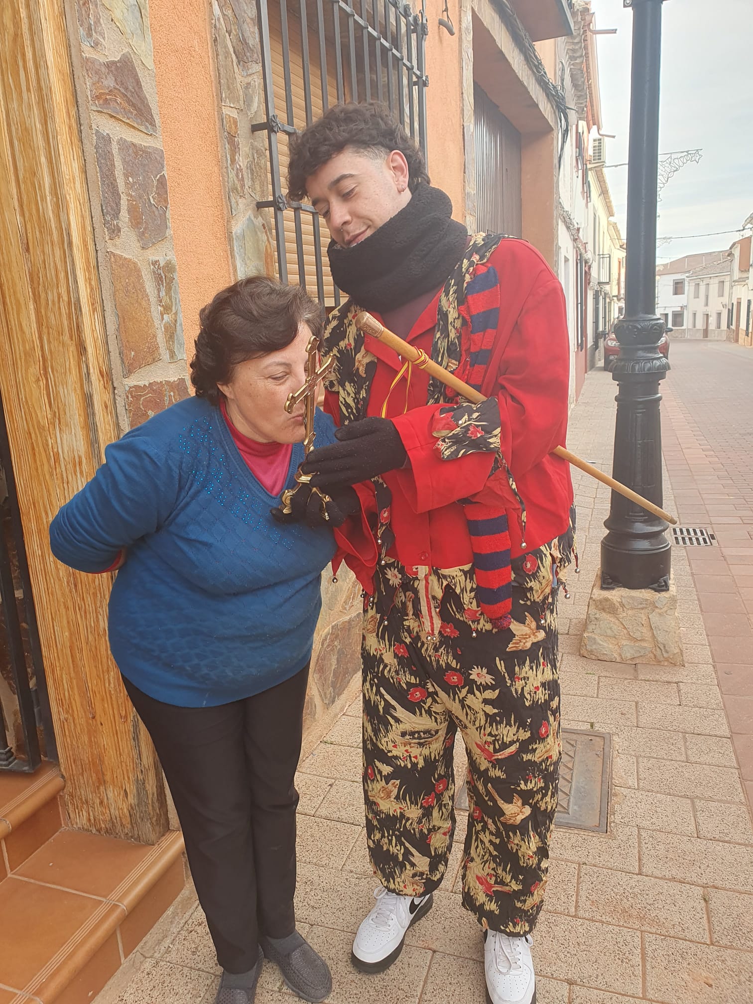 Almedina mantiene viva la antiquísima tradición del Día de las Ánimas Almedina mantiene viva la antiquísima tradición del Día de las Ánimas