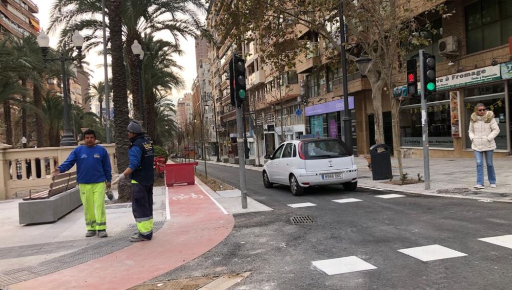 Los coches ya circulan pero los últimos trabajos siguen