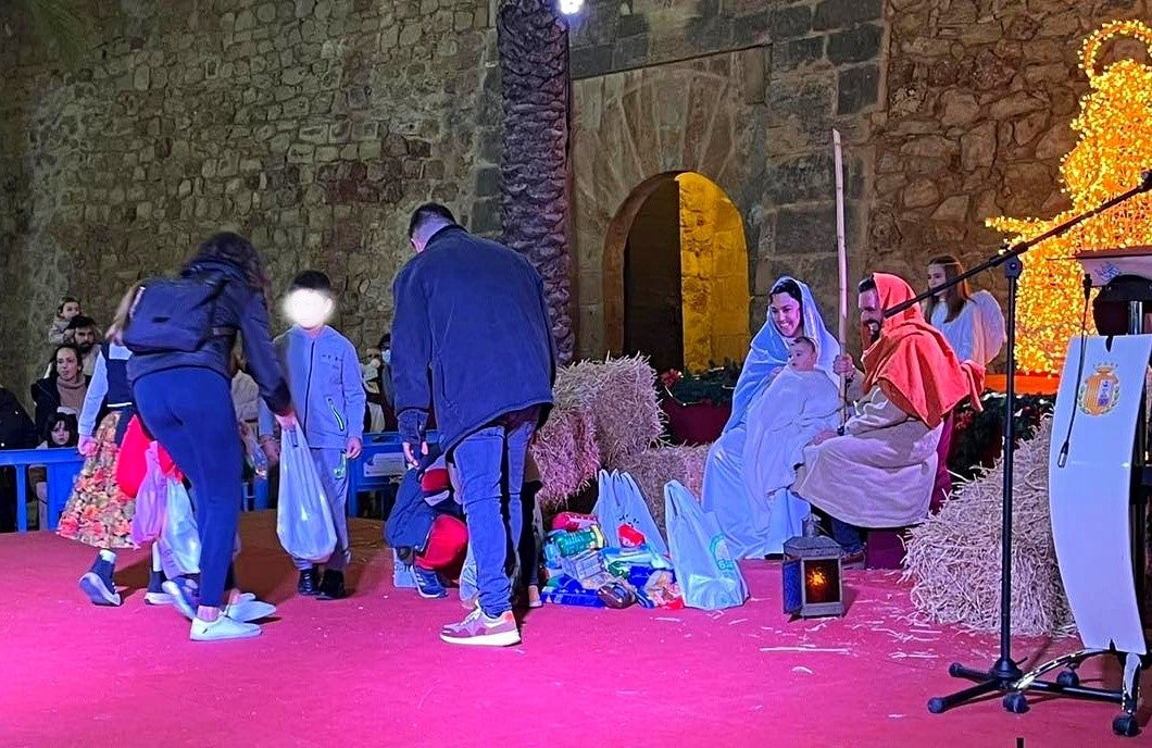 Santa Pola organiza un desfile solidario de “pastorets i pastoretes” a beneficio de Cáritas Santa Pola organiza un desfile solidario de “pastorets i pastoretes” a beneficio de Cáritas