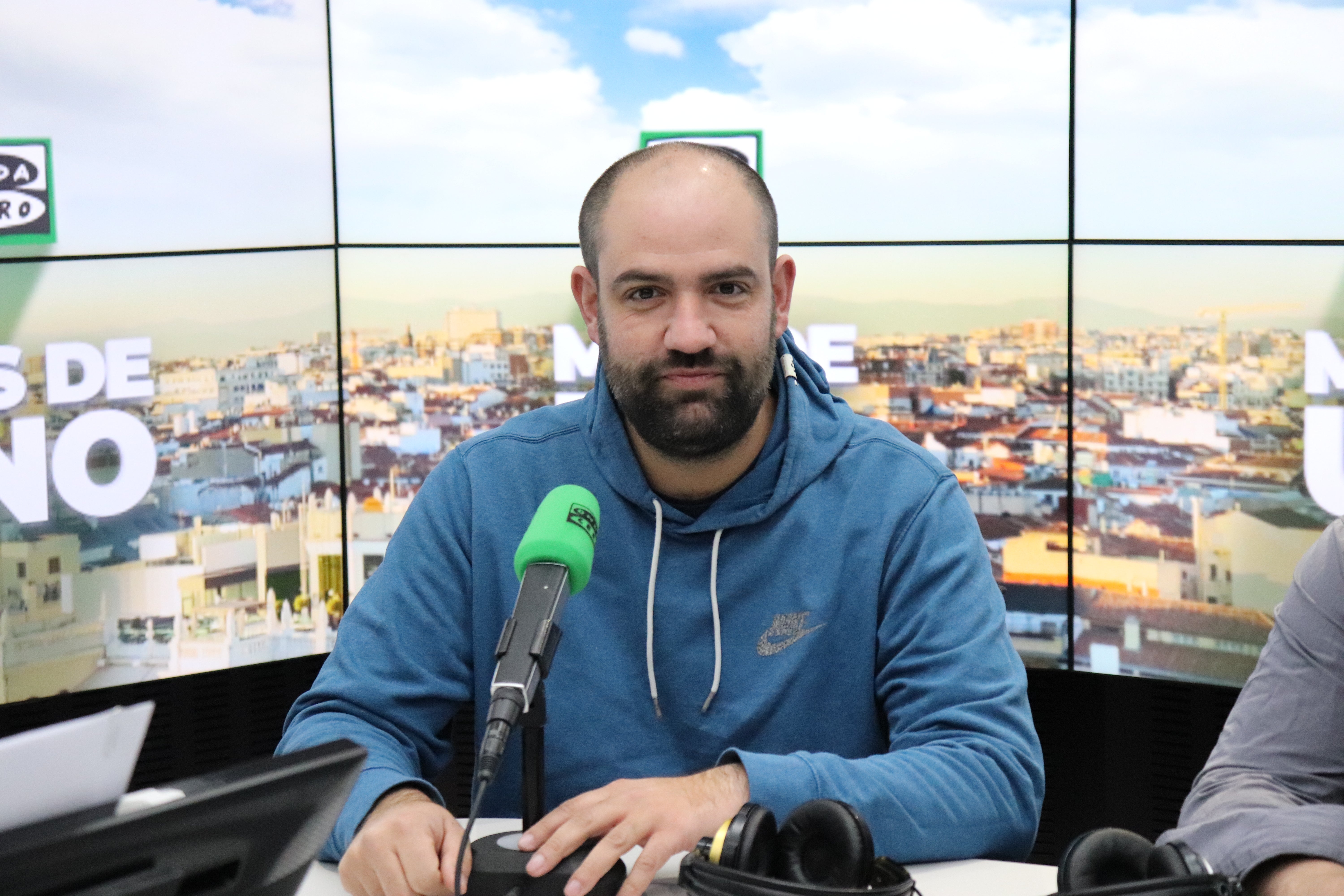 Dani Fez presenta 'La vida regulinchi': "Cuento cómo ser 'influencer' pero regulinchi, no soy María Pombo" Dani Fez presenta 'La vida regulinchi': "Cuento cómo ser 'influencer' pero regulinchi, no soy María Pombo"
