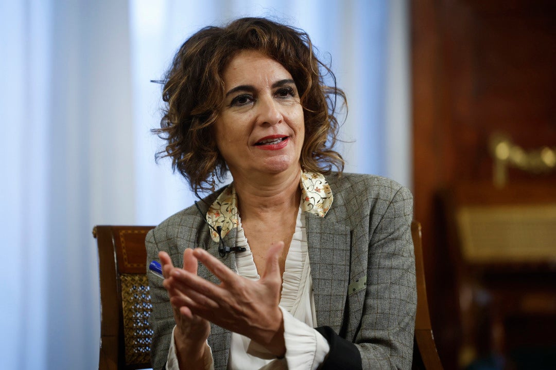 Montero pide usar la política en Cataluña para "superar la víscera" y actuar "con cabeza" Montero pide usar la política en Cataluña para "superar la víscera" y actuar "con cabeza"