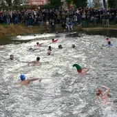 Numerosas personas se han bañado en el Bullaque Numerosas personas se han bañado en el Bullaque