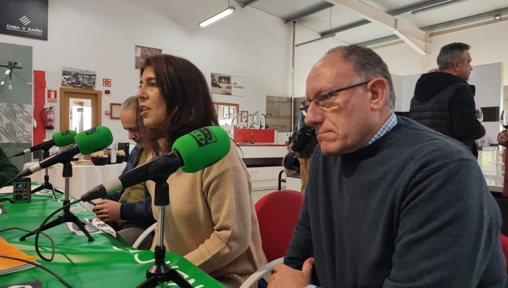 Leticia Avello y José M. Gonzalez "Pison" SOFINAVIA este año concierto en Navia de OBK.