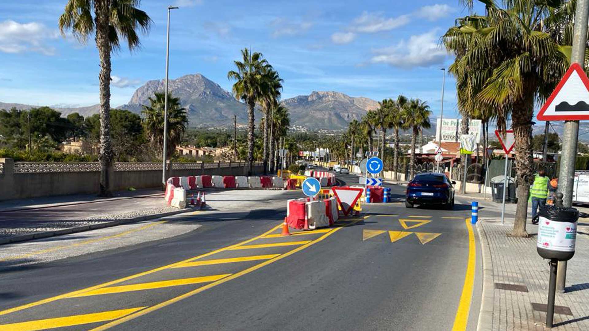 Entra en funcionamiento la rotonda de la intersección de Severo Ochoa con Camí dels Torrers Entra en funcionamiento la rotonda de la intersección de Severo Ochoa con Camí dels Torrers
