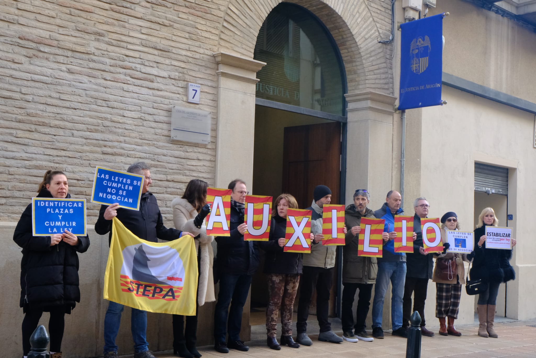 El sindicato STEPA pide el amparo del Justicia de Aragón para los interinos El sindicato STEPA pide el amparo del Justicia de Aragón para los interinos