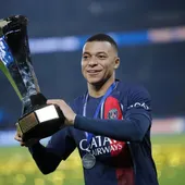 Mbappé: "No he tomado una decisión sobre mi futuro" Mbappé: "No he tomado una decisión sobre mi futuro"