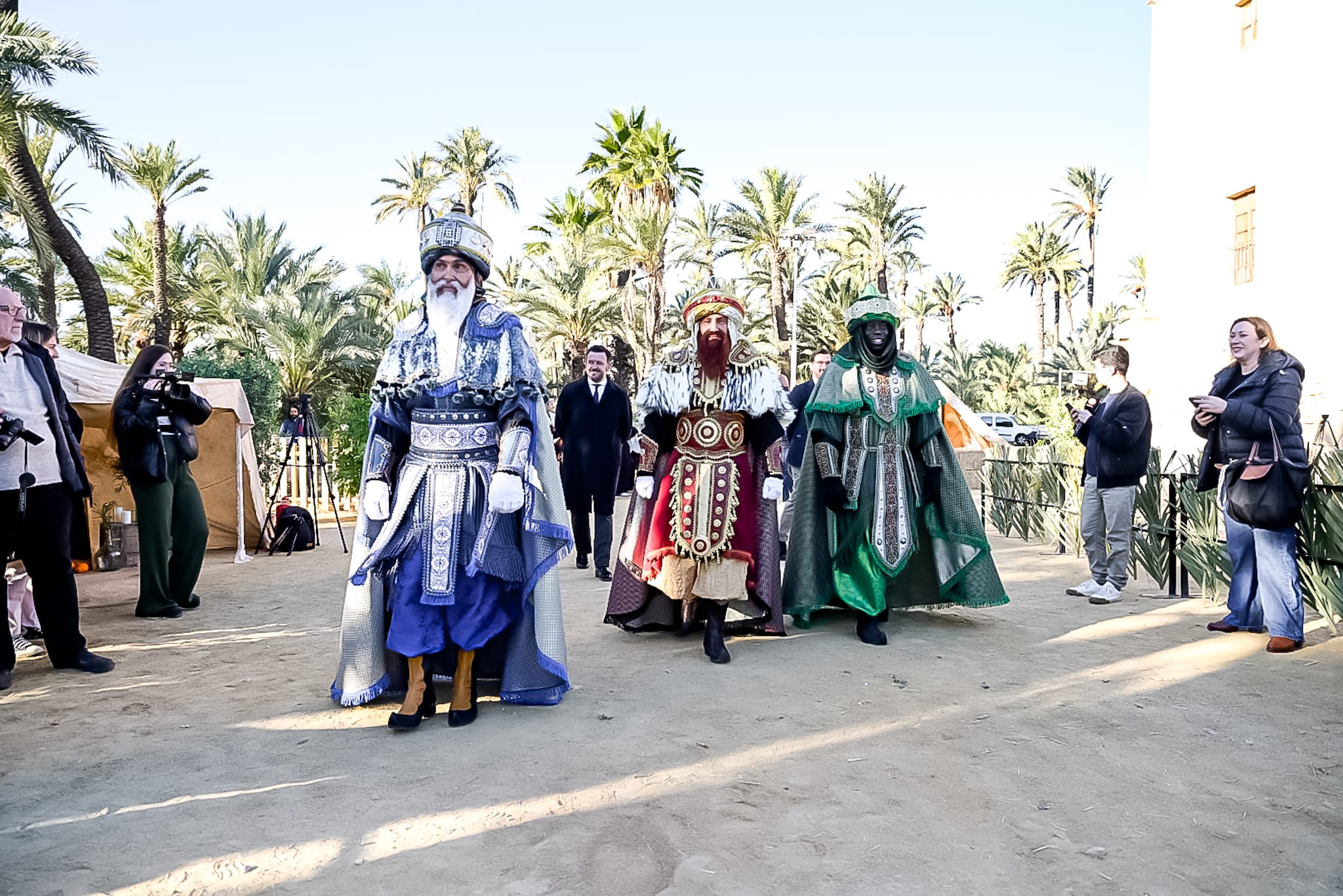Los pajes reales preparan en Elche el campamento de los Reyes Magos en la Torre de los Vaillo Los pajes reales preparan en Elche el campamento de los Reyes Magos en la Torre de los Vaillo