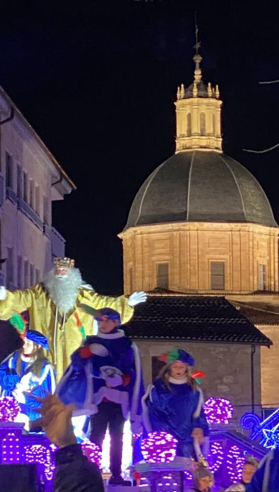 Melchor llega a la plaza del Corrillo