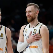 El Real Madrid gana al Efes en un duelo histórico El Real Madrid gana al Efes en un duelo histórico