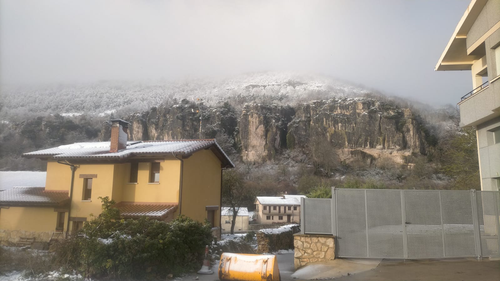 Combatir el frío y cuidar el bolsillo: Sabando, el pueblo con una de las primeras redes de calor comunitarias de España Combatir el frío y cuidar el bolsillo: Sabando, el pueblo con una de las primeras redes de calor comunitarias de España