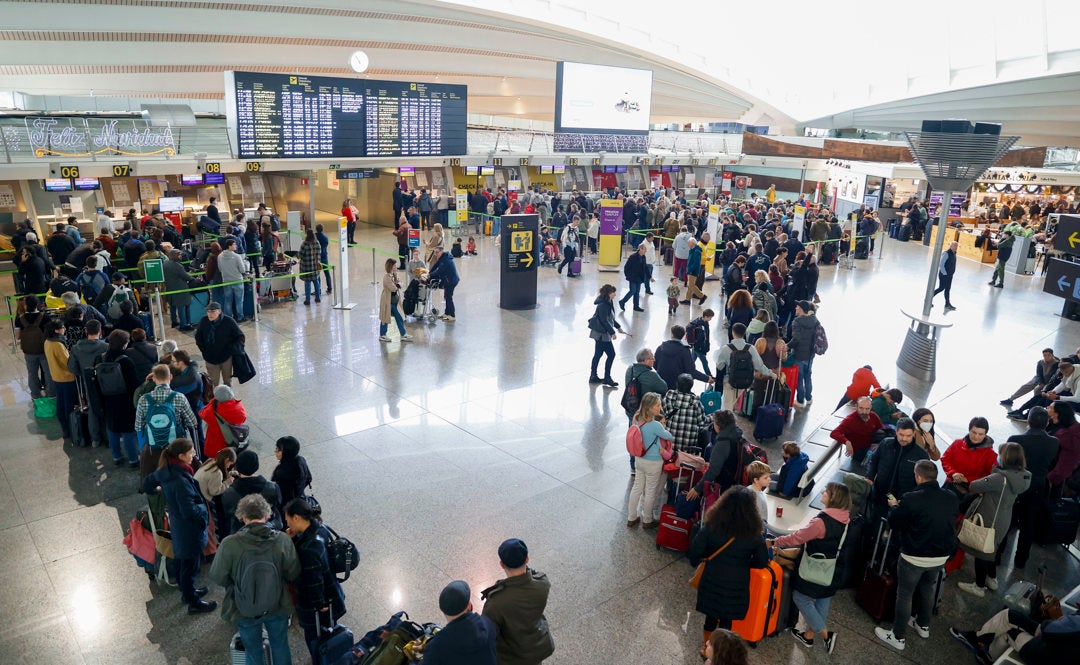Iberia cifra en 17,6% el seguimiento en el tercer día de huelga de 'handling', con una puntualidad del 88% Iberia cifra en 17,6% el seguimiento en el tercer día de huelga de 'handling', con una puntualidad del 88%