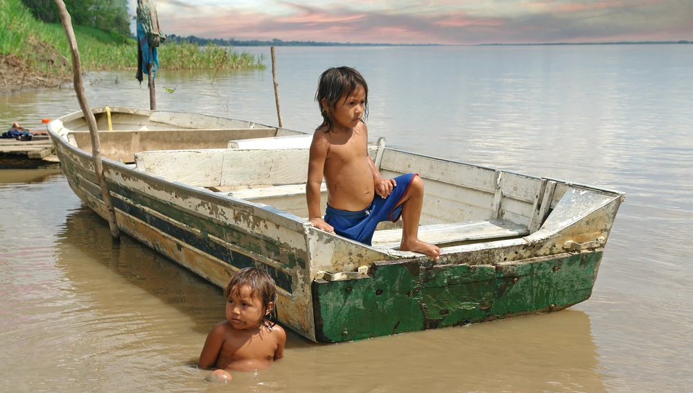 Niños en Leticia, Amazonas colombiano