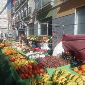 El mercado se traslada a la Plaza Teniente Linares por las obras en la red de saneamiento 