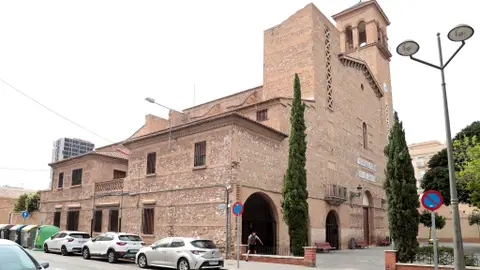 Plaza de la iglesia de La Torre obras