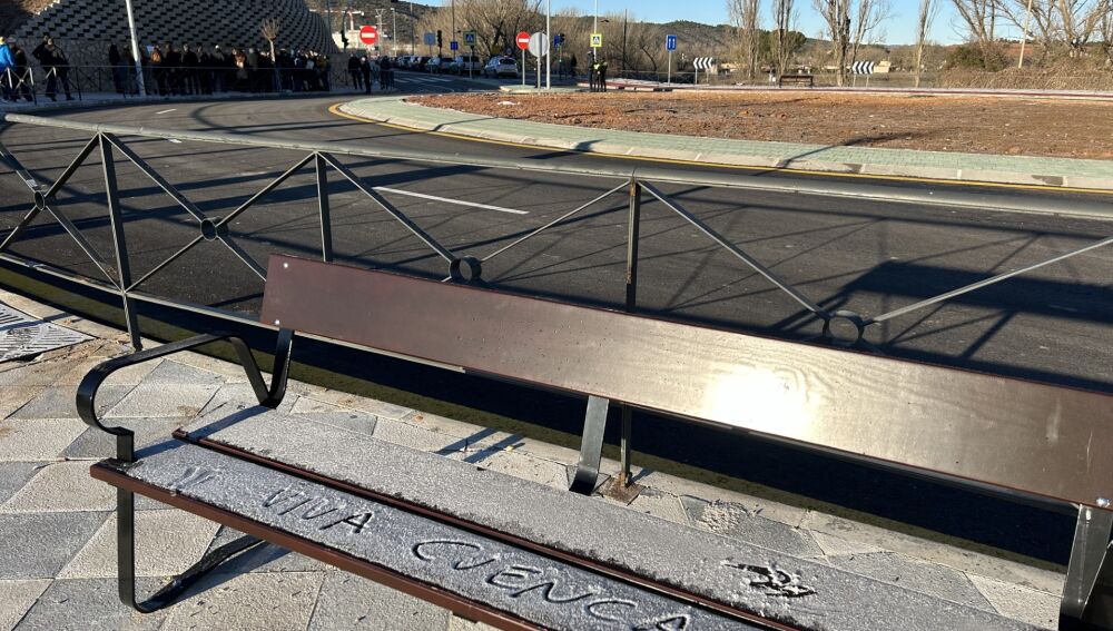 El vial incluye una nueva rotonda y un carril bici