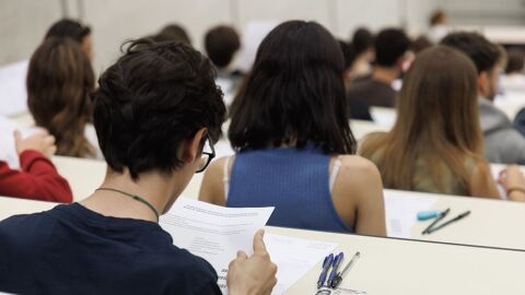 Estudiantes, en la convocatoria ordinaria de la EvAU realizada a comienzos de junio. Foto de ARCHIVO