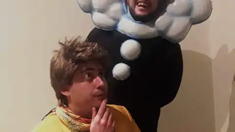 Fermín y Antoñito en una foto de archivo Fermín y Antoñito en una foto de archivo