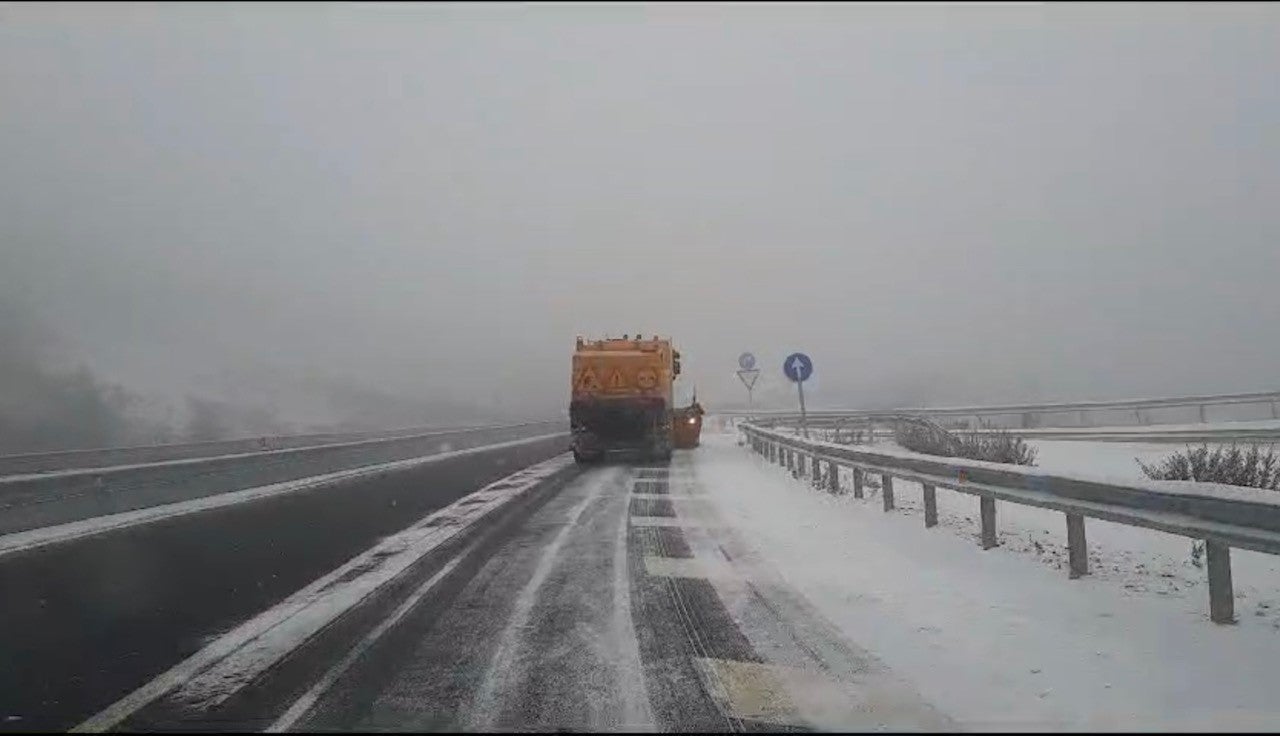 Primeras restricciones por nevadas en el puerto de Monrepós Primeras restricciones por nevadas en el puerto de Monrepós