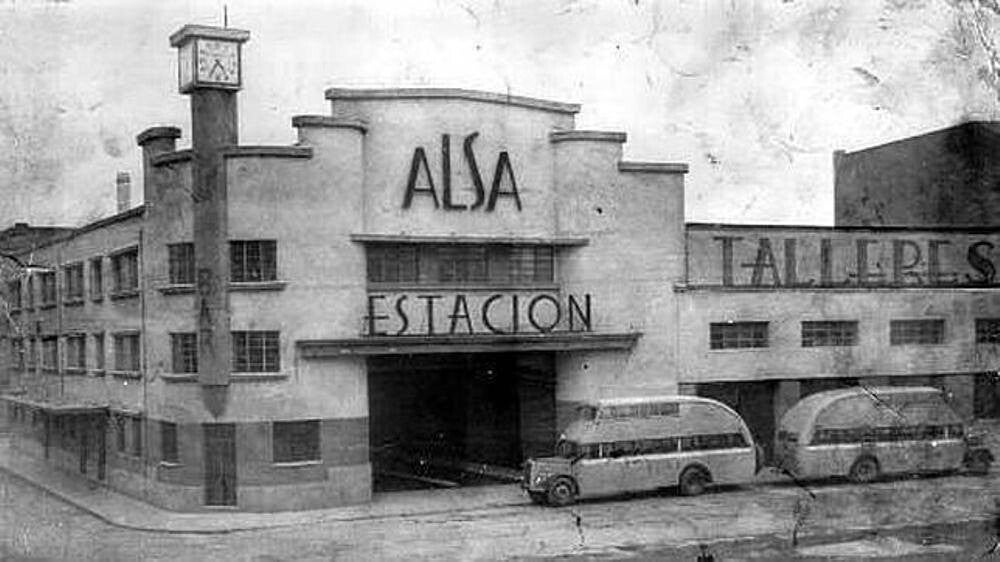 Historia de una estación de autobuses que pide una jubilación Historia de una estación de autobuses que pide una jubilación