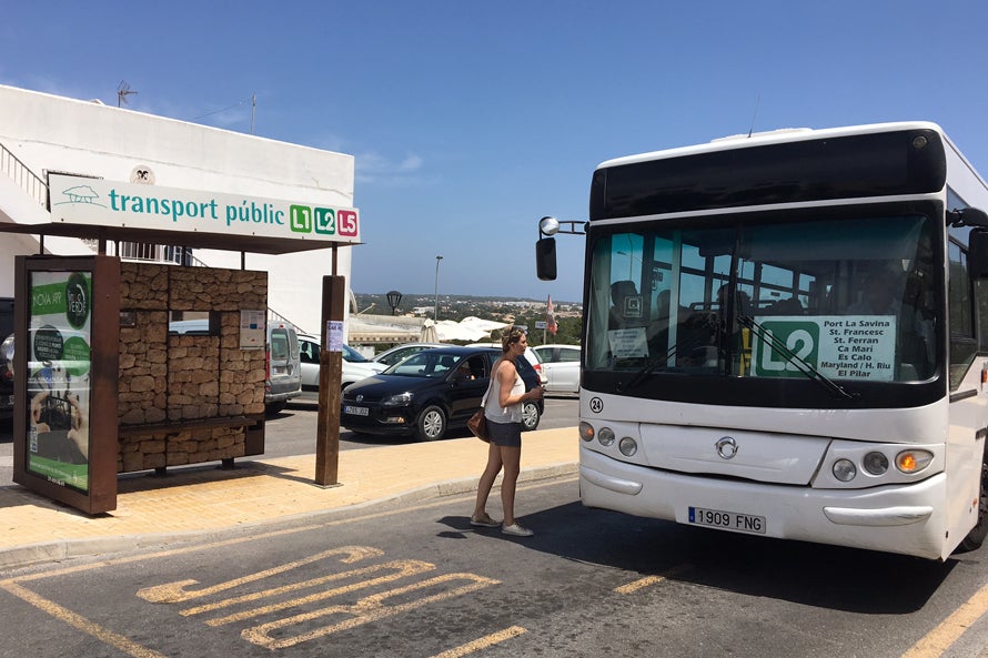 Las nuevas frecuencias de autobuses, FITUR y los nuevos calendarios del Consell, protagonistas de Formentera al Día Las nuevas frecuencias de autobuses, FITUR y los nuevos calendarios del Consell, protagonistas de Formentera al Día