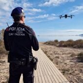 Varios drones se suman a la búsqueda del joven desaparecido en el Mar Menor