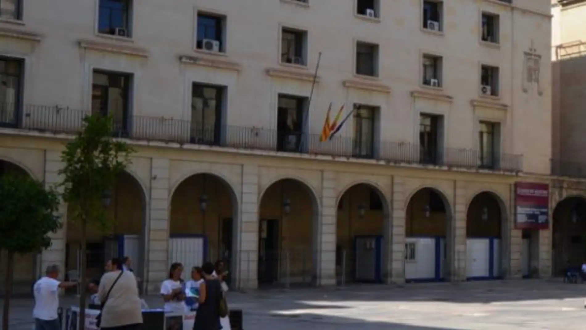 Piden dos años de cárcel para un hombre acusado de abusar sexualmente de la mujer con la que convivía en Alicante