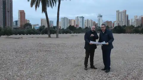 Benidorm habilita un parking para más de 600 vehículos en el Rincón de Loix Benidorm habilita un parking para más de 600 vehículos en el Rincón de Loix