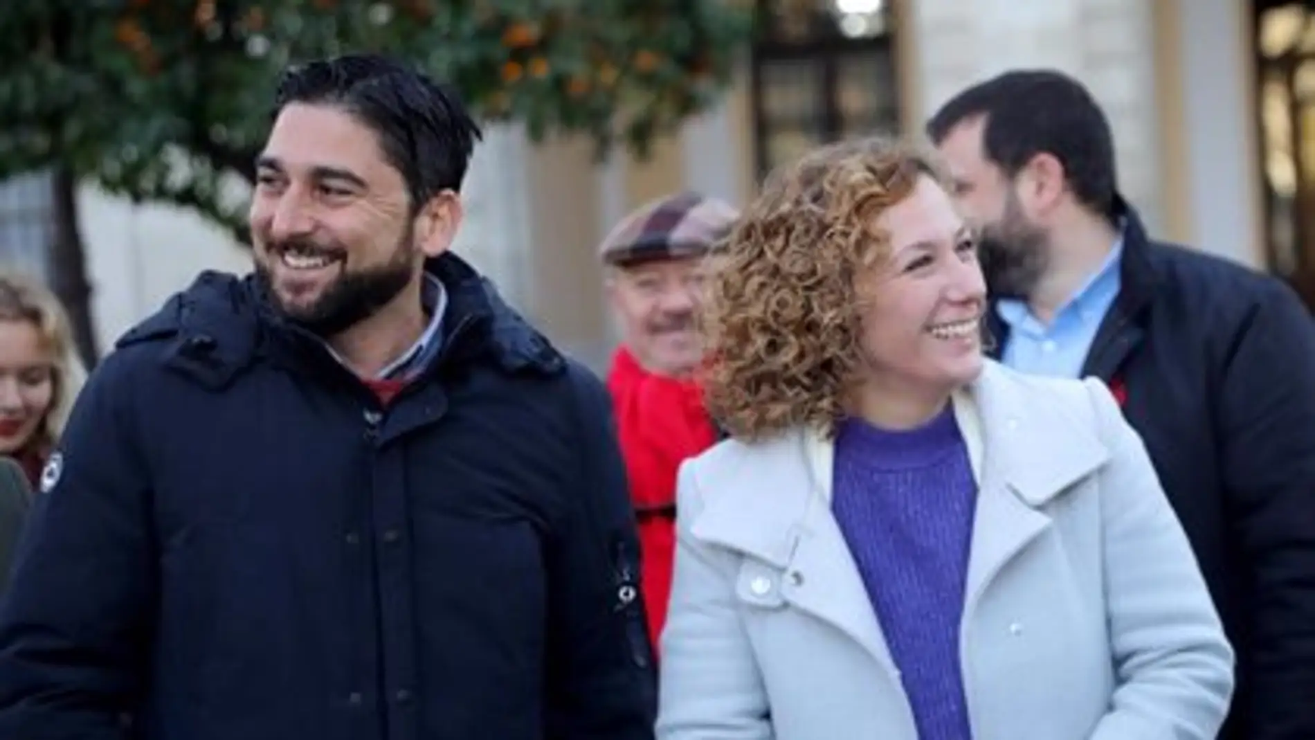 El portavoz de Izquierda Unida Ismael Sánchez junto a la portavoz de Podemos Susana Hornillo 