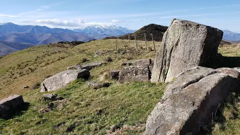 Sierra del Escudo - Cantabria Sierra del Escudo - Cantabria