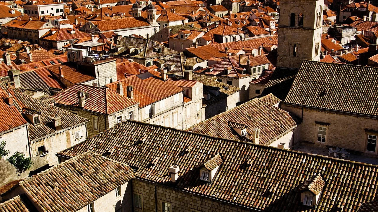 La estrategia de un pueblo de Croacia para recuperar la población: regalar casas a jóvenes
