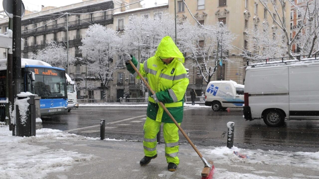 Madrid refuerza el plan de Nevadas 2024 triplica la producción de