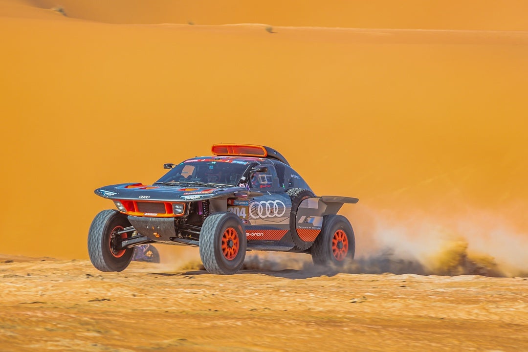 Carlos Sainz ya es líder virtual del Dakar Carlos Sainz ya es líder virtual del Dakar